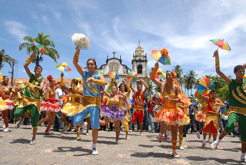 Resultado de imagem para carnaval viagens